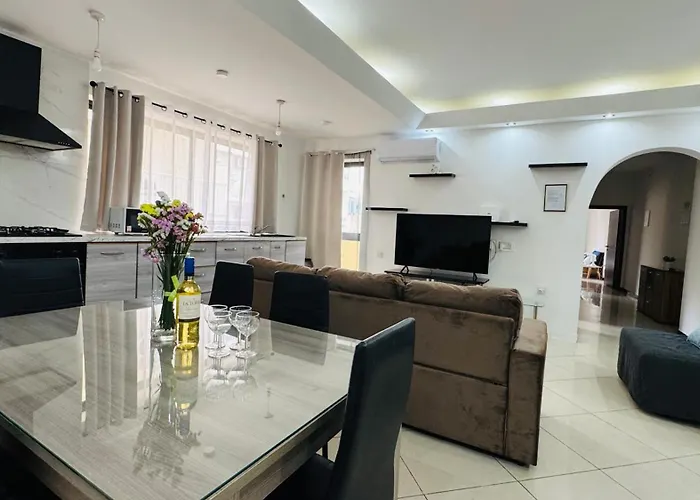 Sunny Διαμέρισμα *